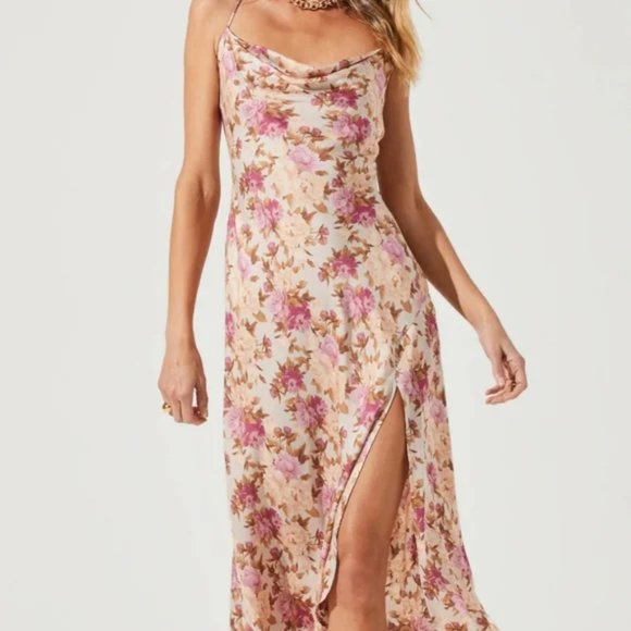 Astr Dresses & Skirts - GAIA FLORAL MIDI DRESS - Taupe Fuschia Floral - Large - ASTR The Label